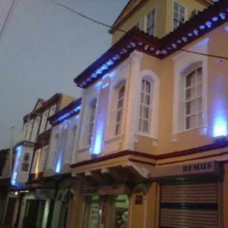 Antikhan Hotel
