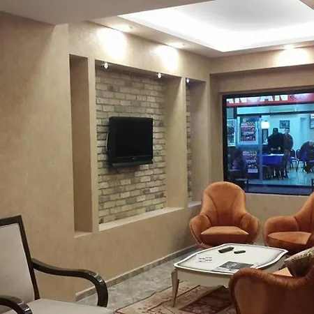 Antikhan Hotell