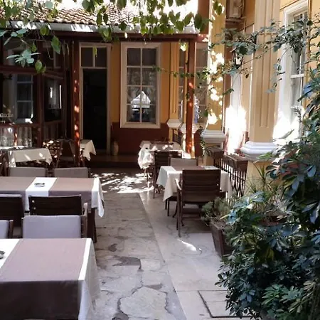 Antikhan Hotel