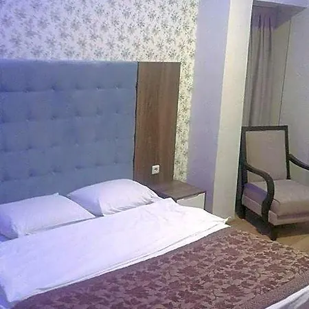 Hotel Antikhan 2*