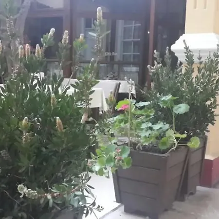 Antikhan Hotel